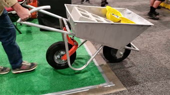 外國(guó)人發(fā)明手推車,干活效率提升10倍,造價(jià)20元